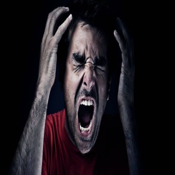 آیا جنون قاتل یا مقتول در مجازات تأثیر دارد؟