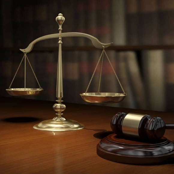 نمونه قرار موقوفی تعقیب به دلیل توبه متهم به سرقت تعزیری